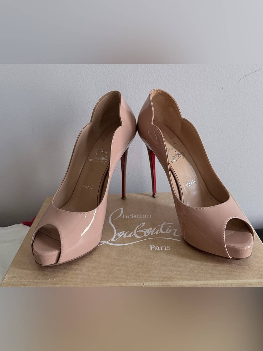 Christian Louboutin- Hot Chick Alta Peep Toe Platform Pump